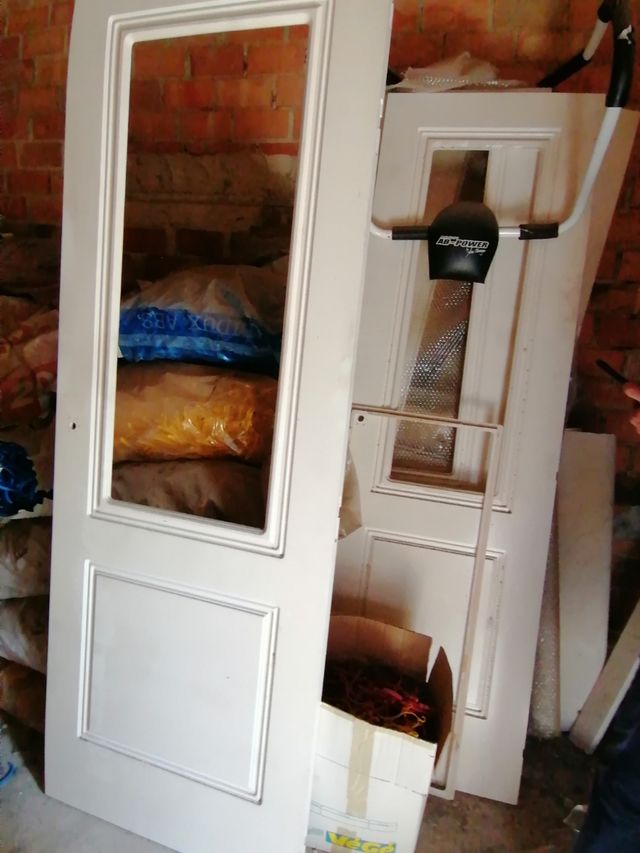 Puertas blancas madera