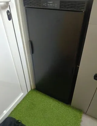 Nissan Cabstar 2012 Camper mercedes Ducato