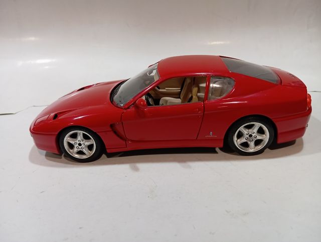 Ferrari 456 GT de 1992. escala 1 18