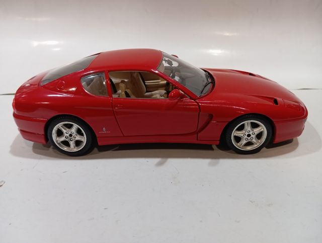 Ferrari 456 GT de 1992. escala 1 18