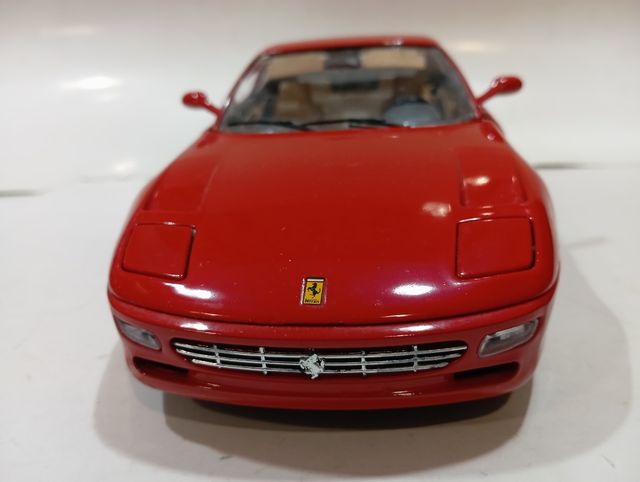 Ferrari 456 GT de 1992. escala 1 18
