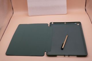 Capa compatível com Ipad 10.2