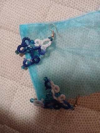 Orecchini fatti a uncinetto blu azzurro