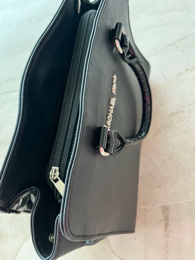 Bolso de piel negro Michael Kors