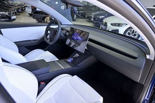 Tesla Model 3   Performance AWD Highland