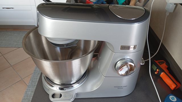 Kenwood Titanium Chef baker