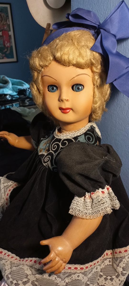 Bambola anni'40 '50 h68 cm.
