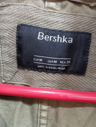 CHAQUETA MILITAR - BERSHKA - TALLA M - MUJER