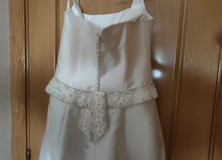 Vestido de novia, muy bonito.