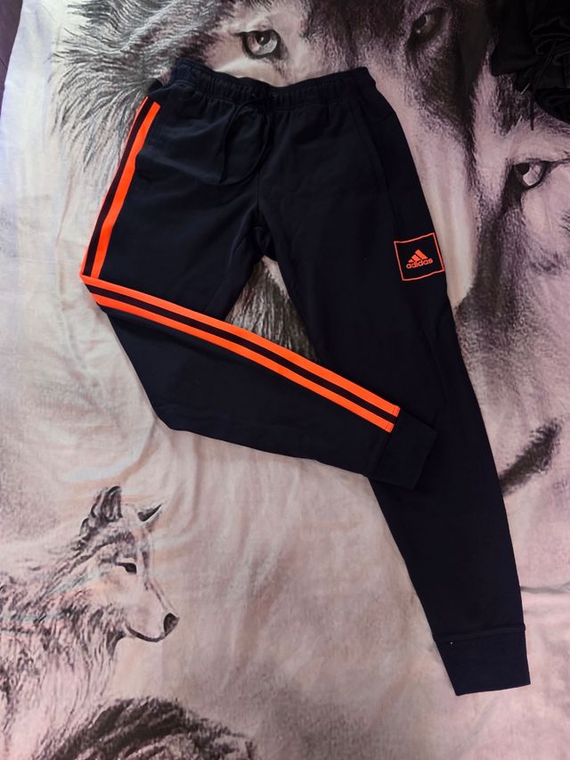 Pantalón chándal Adidas 