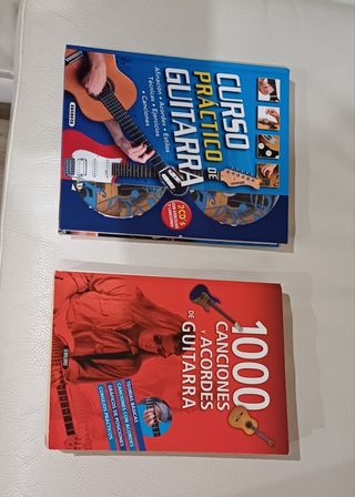 2 MANUALES DE GUITARRA A ESTRENAR