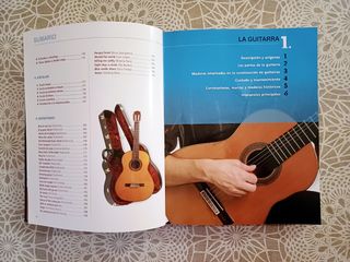 2 MANUALES DE GUITARRA A ESTRENAR