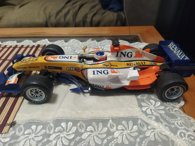 Libro del periódico español antiguo año58