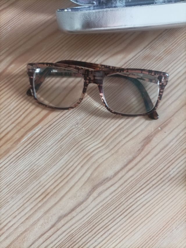montatura per occhiali
