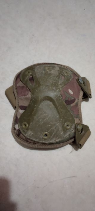 Rodillera Mil-Tec multicam 