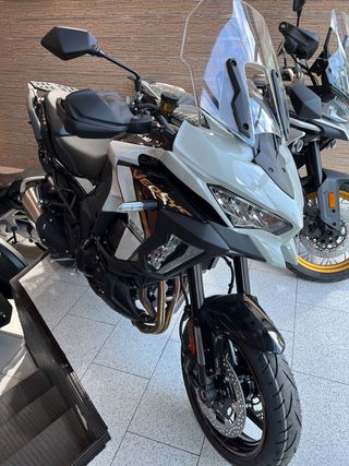 KAWASAKI VERSYS 1100 SE