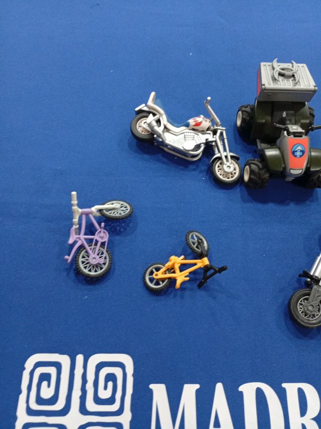 Lote motos y bicis Playmobil 