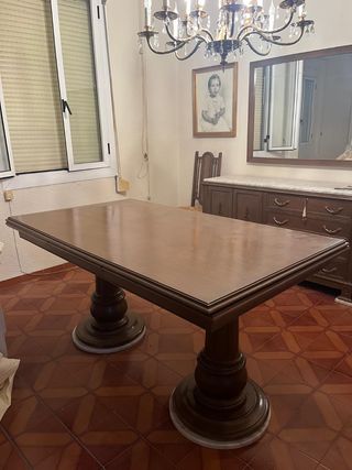 Muebles Comedor clásico. En persona.