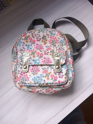 MOCHILA PARA NIÑA 