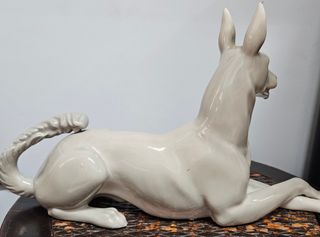 Figura Perro porcelana