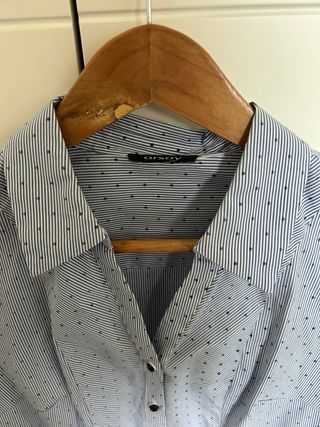 Camisa azul de puntos de Orsay