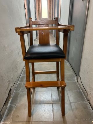 Trona bebe silla de madera antigua