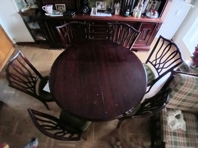 Conjunto mesa con 6 sillas