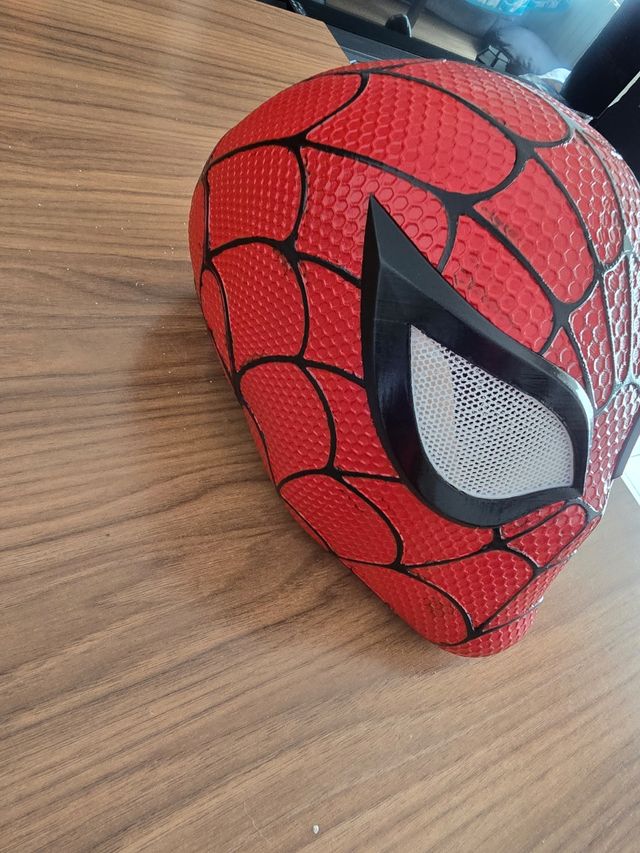 Casco de Spiderman
