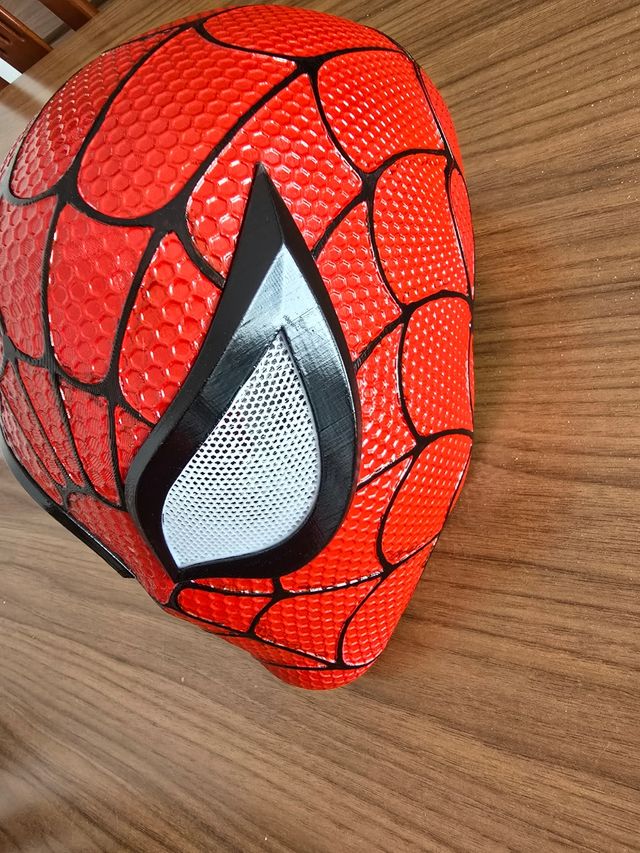 Casco de Spiderman