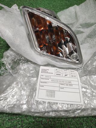 Intermitente trasero izquierdo NUEVO Vespa GT GTS