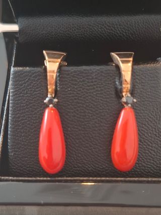 Pendientes Oro rosa y Coral joyería Suárez