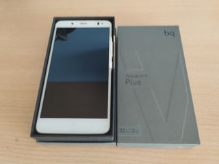 Se vende BQ Aquaris V Plus