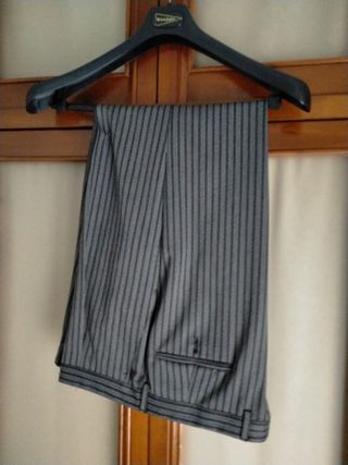 Chaqué, media etiqueta