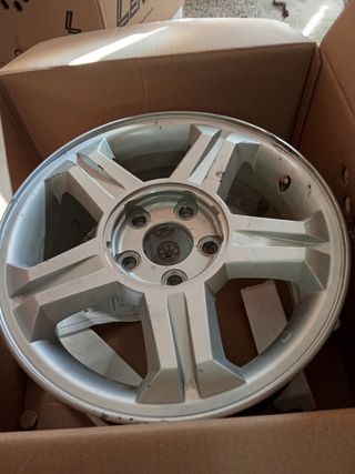 Llantas 16"