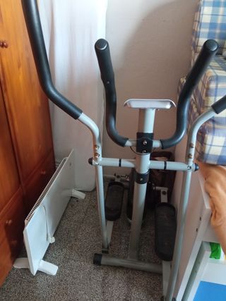 Bicicleta estática cómo nueva  