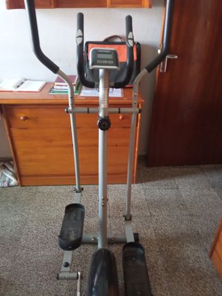 Bicicleta estática cómo nueva  