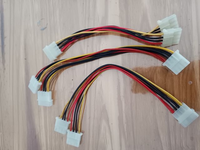 Pack 3 Cables 1 Molex m a 2 Molex h