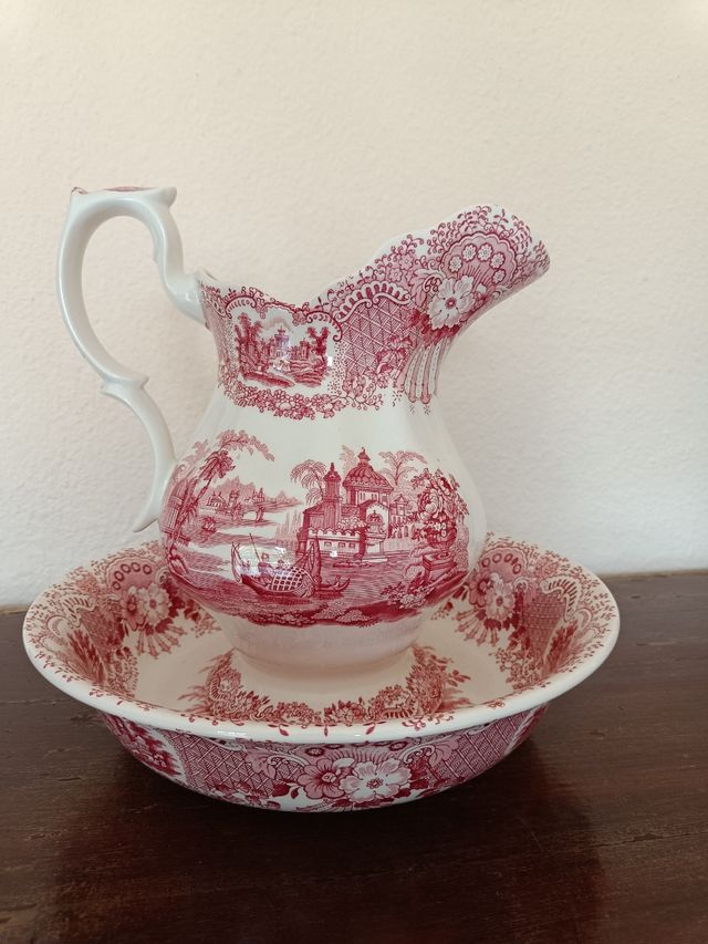 Jarra y palangana de la Cartuja de Sevil