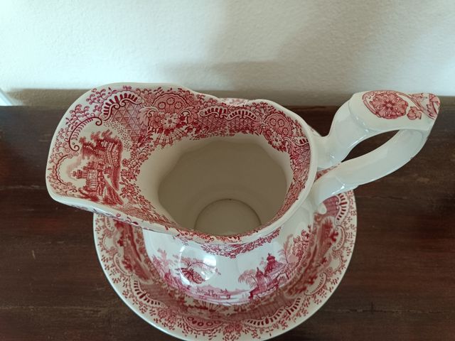 Jarra y palangana de la Cartuja de Sevil