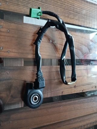 Nt700v interruptor caballete pata lateral.