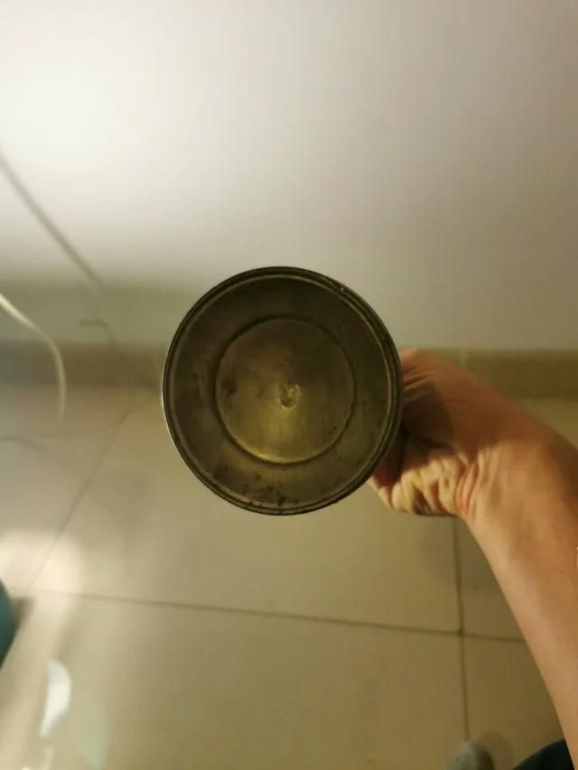 decoración : candeloro antiguo de metal (bronce?)