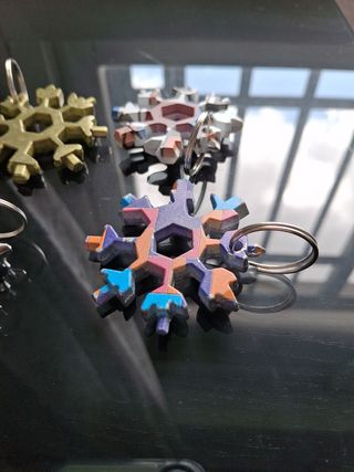 Lote herramientas multiusos, llaveros