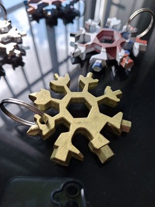 Lote herramientas multiusos, llaveros