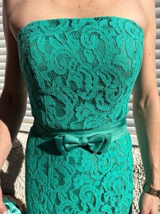 Vestido de invitada de encaje largo