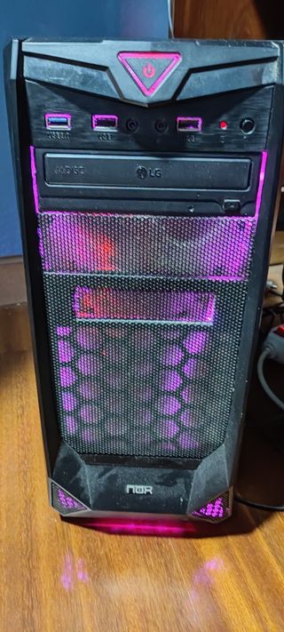 Caja semitorre Nox NX 200 RGB USB 3.0