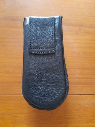 Portagafas de cuero