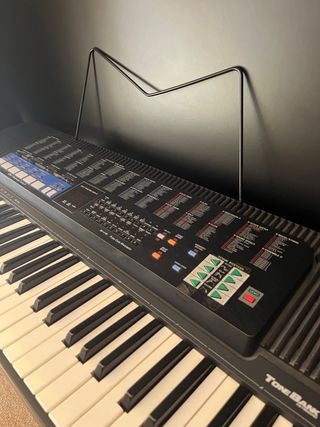 Conjunto órgano, banco y mueble a medida