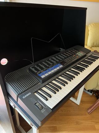 Conjunto órgano, banco y mueble a medida