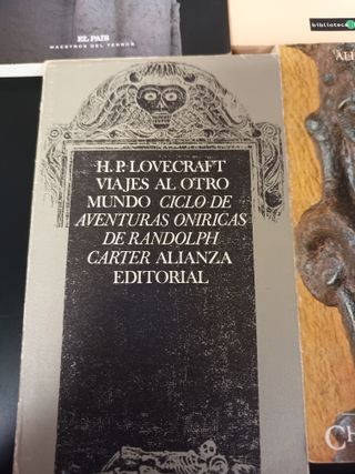 Lote 8 libros terror cósmico de H.P.Lovecraft