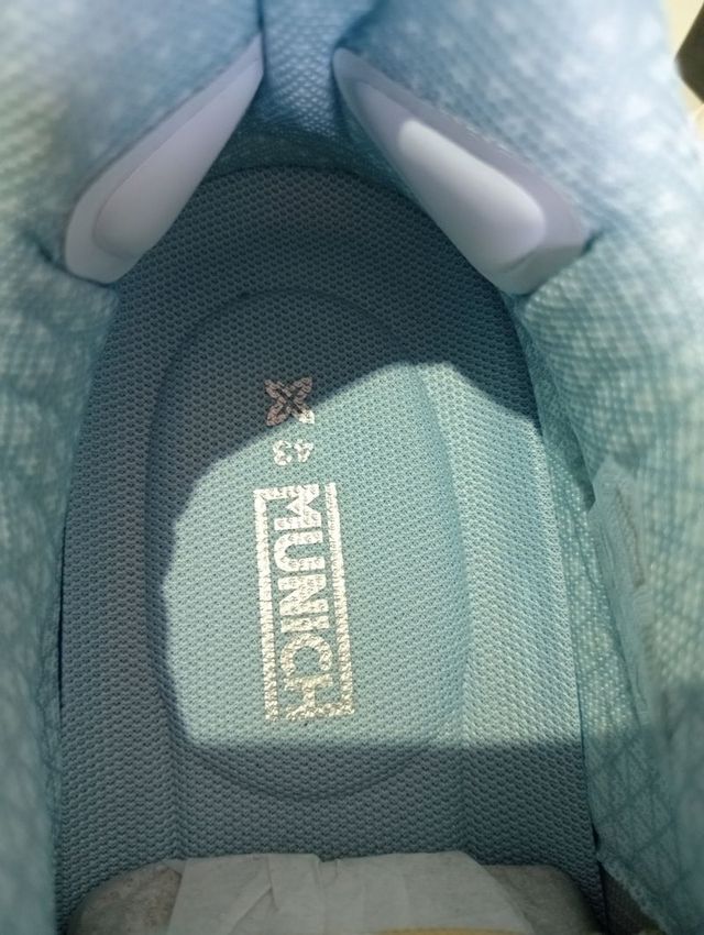 Zapatillas Munich talla 43 unisex